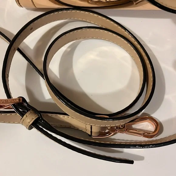 100% Authentic Michael Kors Rose Gold Color Handba - Picture 2 of 14